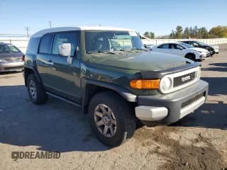 ✅ 2014 Toyota FJ Cruiser • VIN: JTEBU4BF4EK186543 • Lot: 82780175. Wystawiony na Copart z przebiegiem 126 388 mil. Bezpłatny archiwum sprzedaży aukcyjnych z USA i szczegółowy raport historii pojazdu na DreamBid. Zdjęcie 4.