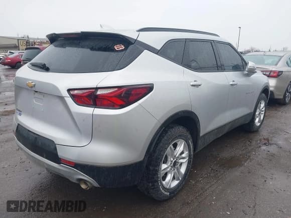 ✅ 2020 Chevrolet Blazer LT • VIN: 3GNKBCRS9LS637711 • Lot: 41720984. Listed on IAAI with 51,441 mi. Free auction sales archive from the USA and detailed vehicle history report at DreamBid. Image 4.