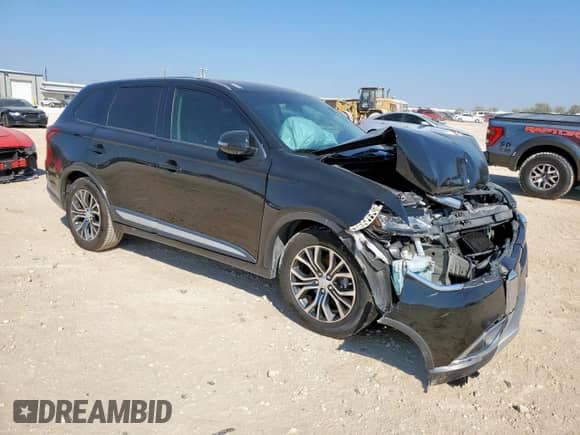 2016 Mitsubishi Outlander SE z VIN JA4AD3A38GZ051040, wystawiony jako Copart lot #81996585 z przebiegiem 150 112 mil mil oraz Szkoda całkowita • Salvage title. Historia ofert i sprzedaży dostępna na DreamBid. Obrazek 4.