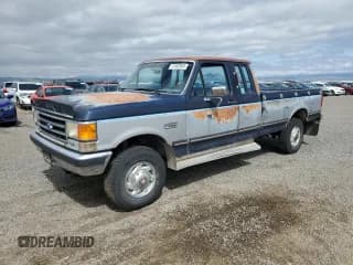 ✅ 1990 Ford F-250 • VIN: 1FTHX26H9LKA20263 • Лот: 61662665. Опубликован ранее на Copart с пробегом 74 432 миль. Бесплатный доступ к архиву аукционных продаж из США и подробный отчёт об истории автомобиля на DreamBid. Изображение 1.