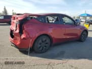 ✅ 2025 Tesla Model Y Long Range • VIN: 7SAYGDED9SF317722 • Лот: 69481475. Опубликован ранее на Copart с пробегом 5 226 миль. Бесплатный доступ к архиву аукционных продаж из США и подробный отчёт об истории автомобиля на DreamBid. Изображение 3.