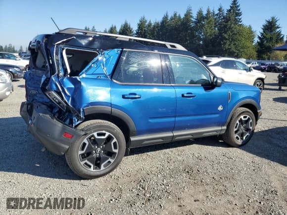 ✅ 2024 Ford Bronco Sport Outer Banks • VIN: 3FMCR9C69RRF22559 • Lot: 84779735. Listed on Copart with 8,397 mi. Free auction sales archive from the USA and detailed vehicle history report at DreamBid. Image 3.