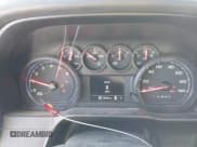 ✅ 2019 Chevrolet Silverado 1500 Custom Trail Boss • VIN: 1GCRYCEF9KZ301587 • Lot: 43449291. Wystawiony na IAAI z przebiegiem 56 383 mil. Bezpłatny archiwum sprzedaży aukcyjnych z USA i szczegółowy raport historii pojazdu na DreamBid. Zdjęcie 7.