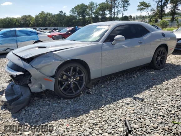 ✅ 2021 Dodge Challenger SXT • VIN: 2C3CDZAG3MH586667 • Lot: 64614374. Wystawiony na Copart z przebiegiem 53 545 mil. Bezpłatny archiwum sprzedaży aukcyjnych z USA i szczegółowy raport historii pojazdu na DreamBid. Zdjęcie 1.