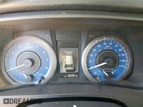 ✅ 2017 Toyota Sienna XLE Auto Access Seat • VIN: 5TDYZ3DC9HS776022 • Lot: 71960305. Listed on Copart with 183,207 mi. Free auction sales archive from the USA and detailed vehicle history report at DreamBid. Image 9.