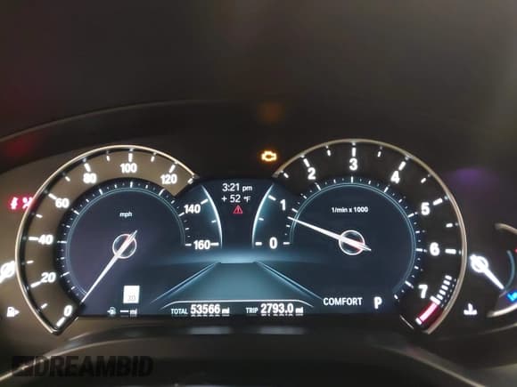 ✅ 2019 BMW X4 xDrive30i • VIN: 5UXUJ3C52KLG53004 • Lot: 42115980. Listed on IAAI with 53,566 mi. Free auction sales archive from the USA and detailed vehicle history report at DreamBid. Image 7.