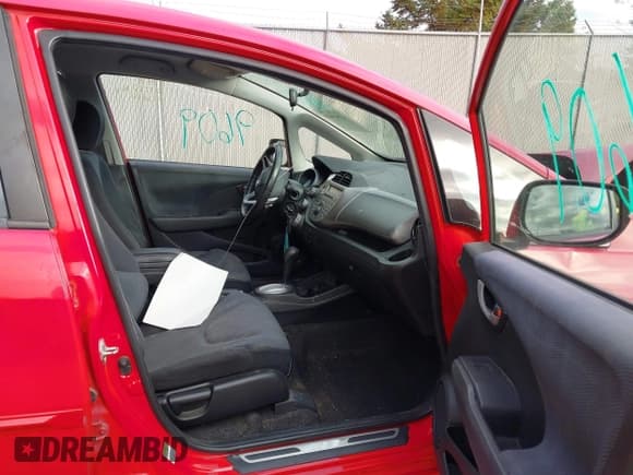 ✅ 2010 Honda Fit Sport • VIN: JHMGE8H40AC002089 • Lot: 43519609. Listed on IAAI with 174,526 mi. Free auction sales archive from the USA and detailed vehicle history report at DreamBid. Image 5.