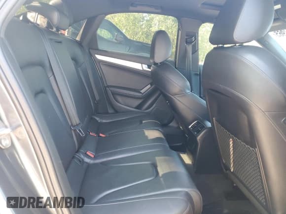 ✅ 2014 Audi A4 Progressiv • VIN: WAUFFCFL1EN015996 • Lot: 65694965. Wystawiony na Copart z przebiegiem 101 551 mil. Bezpłatny archiwum sprzedaży aukcyjnych z USA i szczegółowy raport historii pojazdu na DreamBid. Zdjęcie 10.