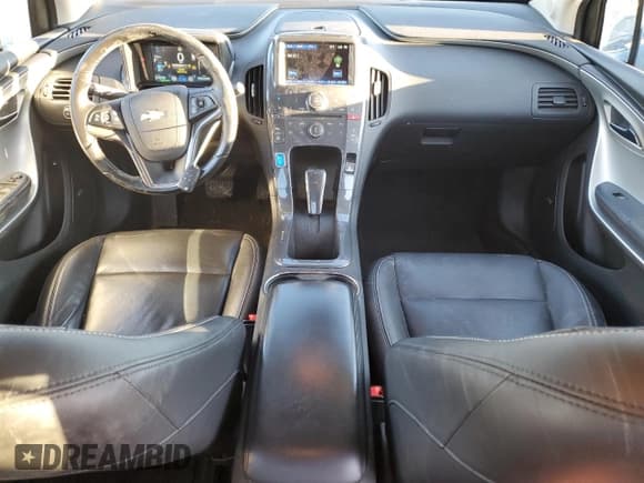 ✅ 2015 Chevrolet Volt • VIN: 1G1RB6E40FU127955 • Lot: 86139294. Wystawiony na Copart z przebiegiem 147 512 mil. Bezpłatny archiwum sprzedaży aukcyjnych z USA i szczegółowy raport historii pojazdu na DreamBid. Zdjęcie 9.