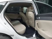 ✅ 2017 Hyundai Sonata SE • VIN: 5NPE24AF7HH546349 • Lot: 43187273. Wystawiony na IAAI z przebiegiem 104 949 mil. Bezpłatny archiwum sprzedaży aukcyjnych z USA i szczegółowy raport historii pojazdu na DreamBid. Zdjęcie 8.