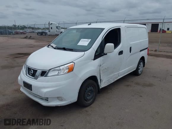 ✅ 2020 Nissan NV200 SV • VIN: 3N6CM0KN2LK709601 • Lot: 43253448. Wystawiony na IAAI z przebiegiem 233 308 mil. Bezpłatny archiwum sprzedaży aukcyjnych z USA i szczegółowy raport historii pojazdu na DreamBid. Zdjęcie 17.