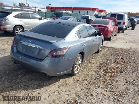 ✅ 2012 Nissan Maxima SV • VIN: 1N4AA5AP5CC836552 • Lot: 43616482. Listed on IAAI with 166,453 mi. Free auction sales archive from the USA and detailed vehicle history report at DreamBid. Image 4.