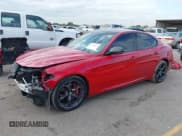 ✅ 2019 Alfa Romeo Giulia Ti Lusso • VIN: ZARFAMBN9K7621664 • Lot: 43467526. Wystawiony na IAAI z przebiegiem Nie podano. Bezpłatny archiwum sprzedaży aukcyjnych z USA i szczegółowy raport historii pojazdu na DreamBid. Zdjęcie 17.