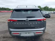 ✅ 2024 Nissan Pathfinder SL • VIN: 5N1DR3CC0RC271677 • Лот: 43026041. Опубликован ранее на IAAI с пробегом 17 261 миль. Бесплатный доступ к архиву аукционных продаж из США и подробный отчёт об истории автомобиля на DreamBid. Изображение 17.
