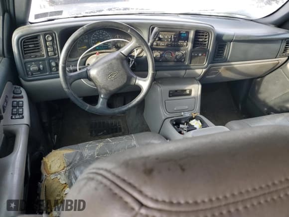 ✅ 2001 Chevrolet Suburban LT • VIN: 3GNFK16T91G183737 • Лот: 42686695. Опубликован ранее на Copart с пробегом 218 310 миль. Бесплатный доступ к архиву аукционных продаж из США и подробный отчёт об истории автомобиля на DreamBid. Изображение 8.