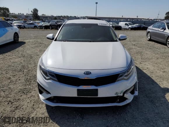 ✅ 2019 Kia Optima LX • VIN: 5XXGT4L30KG309956 • Lot: 81829505. Wystawiony na Copart z przebiegiem 99 432 mil. Bezpłatny archiwum sprzedaży aukcyjnych z USA i szczegółowy raport historii pojazdu na DreamBid. Zdjęcie 5.