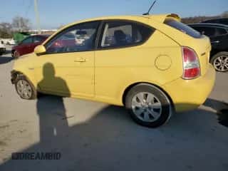 2010 Hyundai Accent GS z VIN KMHCM3AC2AU179174, wystawiony jako Copart lot #83001034 z przebiegiem 116 010 mil mil oraz Szkoda całkowita • Salvage title. Historia ofert i sprzedaży dostępna na DreamBid. Obrazek 2.