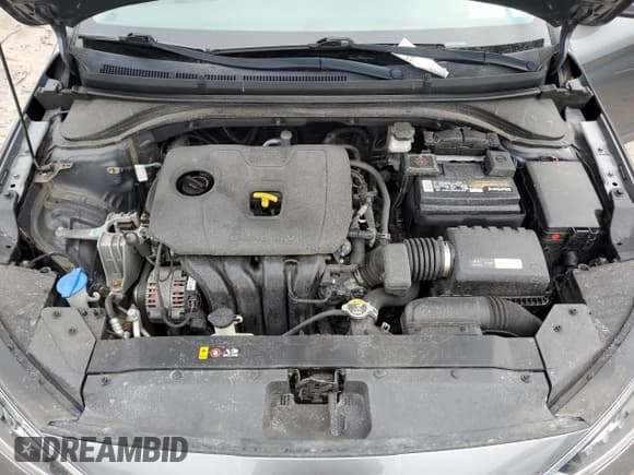 ✅ 2019 Hyundai Elantra SE • VIN: 5NPD74LF2KH461663 • Lot: 47359335. Listed on Copart with 45,914 mi. Free auction sales archive from the USA and detailed vehicle history report at DreamBid. Image 11.