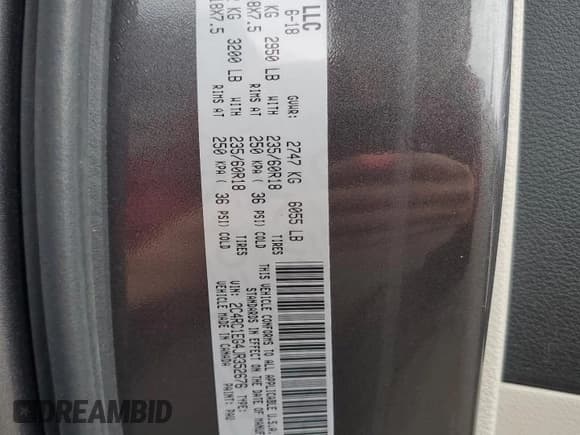 ✅ 2018 Chrysler Pacifica Touring L Plus • VIN: 2C4RC1EG4JR352676 • Lot: 85263895. Listed on Copart with 67,436 mi. Free auction sales archive from the USA and detailed vehicle history report at DreamBid. Image 13.