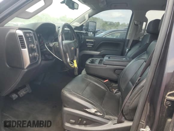 ✅ 2015 Chevrolet Silverado 2500HD LT • VIN: 1GC1KVEG7FF520039 • Lot: 57408335. Wystawiony na Copart z przebiegiem 115 804 mil. Bezpłatny archiwum sprzedaży aukcyjnych z USA i szczegółowy raport historii pojazdu na DreamBid. Zdjęcie 7.