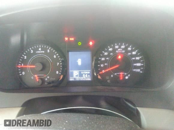 ✅ 2015 Toyota Sienna LE • VIN: 5TDJK3DC7FS098132 • Lot: 43366141. Listed on IAAI with 181,653 mi. Free auction sales archive from the USA and detailed vehicle history report at DreamBid. Image 7.