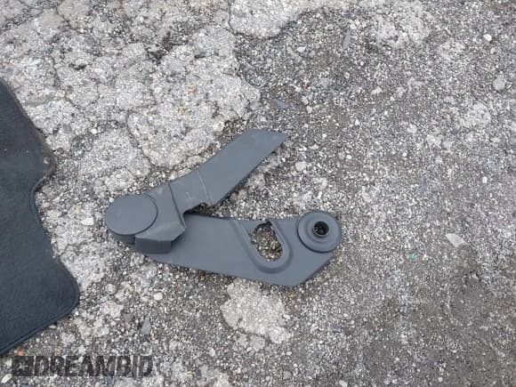 ✅ 2014 Jeep Patriot Latitude • VIN: 1C4NJRFB8ED734403 • Lot: 42347773. Listed on IAAI with 86,164 mi. Free auction sales archive from the USA and detailed vehicle history report at DreamBid. Image 12.