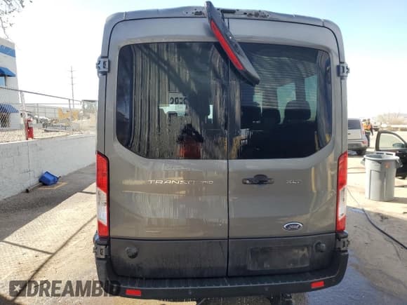 ✅ 2024 Ford Transit Passenger XL • VIN: 1FBAX2C86RKA48847 • Lot: 49549965. Listed on Copart with 25,803 mi. Free auction sales archive from the USA and detailed vehicle history report at DreamBid. Image 6.