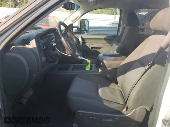 ✅ 2013 GMC Sierra 2500HD SLE • VIN: 1GT120CG6DF182877 • Lot: 60033945. Listed on Copart with 103,279 mi. Free auction sales archive from the USA and detailed vehicle history report at DreamBid. Image 7.