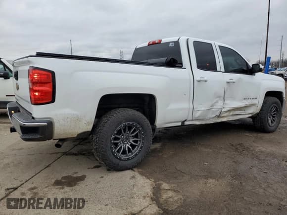 ✅ 2019 Chevrolet Silverado 1500 LT • VIN: 2GCVKPEC5K1192535 • Lot: 81028204. Wystawiony na Copart z przebiegiem 72 732 mil. Bezpłatny archiwum sprzedaży aukcyjnych z USA i szczegółowy raport historii pojazdu na DreamBid. Zdjęcie 3.