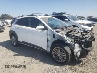 ✅ 2021 Hyundai Kona SEL Plus • VIN: KM8K6CAA9MU745582 • Лот: 71675884. Опубликован ранее на Copart с пробегом 34 478 миль. Бесплатный доступ к архиву аукционных продаж из США и подробный отчёт об истории автомобиля на DreamBid. Изображение 4.