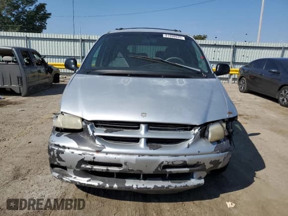 ✅ 2000 Dodge Caravan SE • VIN: 1B4GP44G1YB739027 • Lot: 81998035. Listed on Copart with 224,136 mi. Free auction sales archive from the USA and detailed vehicle history report at DreamBid. Image 5.