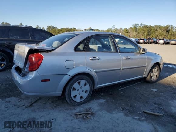 ✅ 2007 Suzuki Forenza • VIN: KL5JD56Z87K640876 • Лот: 45786805. Опубликован ранее на Copart с пробегом 243 916 миль. Бесплатный доступ к архиву аукционных продаж из США и подробный отчёт об истории автомобиля на DreamBid. Изображение 3.