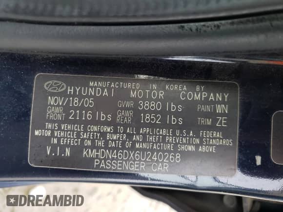 2006 Hyundai Elantra GLS z VIN KMHDN46DX6U240268, wystawiony jako Copart lot #84744104 z przebiegiem 147 030 mil mil oraz Czysty tytuł • Clean title. Historia ofert i sprzedaży dostępna na DreamBid. Obrazek 13.