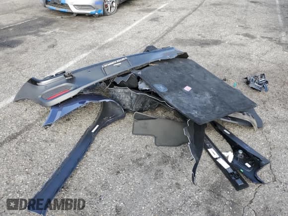 ✅ 2024 Mercedes-Benz GLE 53 AMG • VIN: 4JGFD6BB0RB005292 • Lot: 84269335. Listed on Copart with 42,752 mi. Free auction sales archive from the USA and detailed vehicle history report at DreamBid. Image 12.