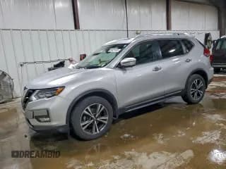 ✅ 2017 Nissan Rogue SV • VIN: 5N1AT2MV3HC881117 • Lot: 94821455. Listed on Copart with 108,697 mi. Free auction sales archive from the USA and detailed vehicle history report at DreamBid. Image 1.