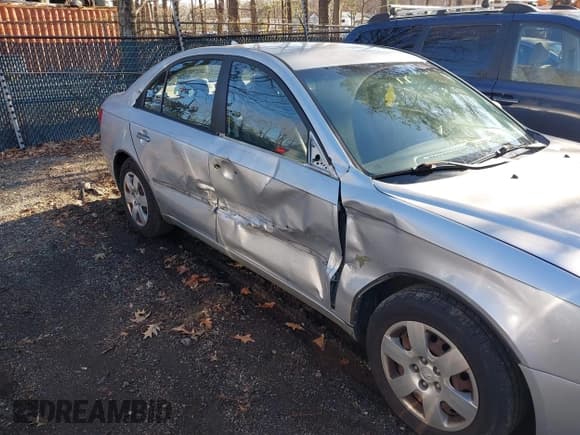 ✅ 2009 Hyundai Sonata GLS • VIN: 5NPET46C59H559498 • Лот: 41141323. Опубликован ранее на IAAI с пробегом 175 496 миль. Бесплатный доступ к архиву аукционных продаж из США и подробный отчёт об истории автомобиля на DreamBid. Изображение 6.