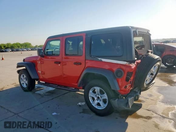 ✅ 2020 Jeep Wrangler Unlimited Black and Tan • VIN: 1C4HJXDG1LW189503 • Лот: 52196645. Опубликован ранее на Copart с пробегом 135 305 миль. Бесплатный доступ к архиву аукционных продаж из США и подробный отчёт об истории автомобиля на DreamBid. Изображение 2.