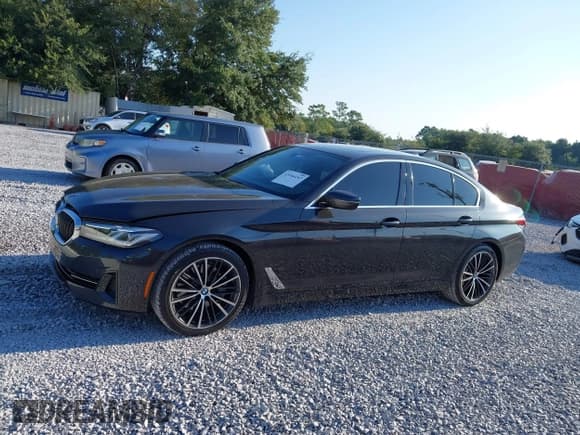 ✅ 2021 BMW 5 Series 530i • VIN: WBA53BH06MWX27995 • Lot: 43166247. Listed on IAAI with 54,257 mi. Free auction sales archive from the USA and detailed vehicle history report at DreamBid. Image 14.