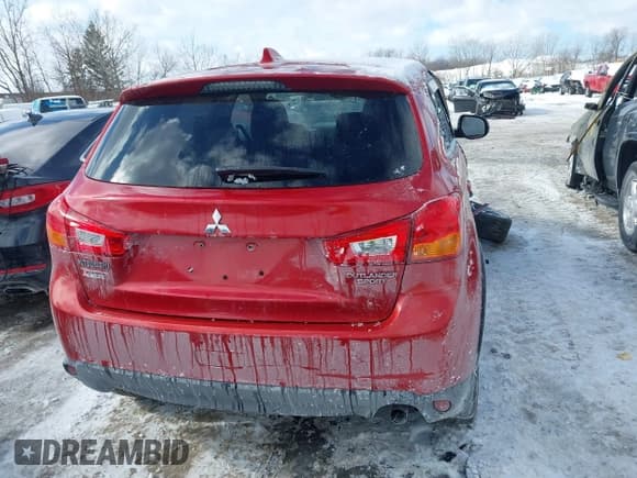✅ 2017 Mitsubishi Outlander ES • VIN: JA4AP3AU8HZ021411 • Lot: 41585776. Listed on IAAI with 76,505 mi. Free auction sales archive from the USA and detailed vehicle history report at DreamBid. Image 17.