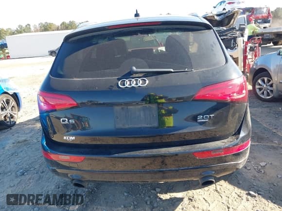 ✅ 2014 Audi Q5 Premium • VIN: WA1CFAFP4EA017515 • Lot: 41000205. Listed on IAAI with 194,104 mi. Free auction sales archive from the USA and detailed vehicle history report at DreamBid. Image 17.