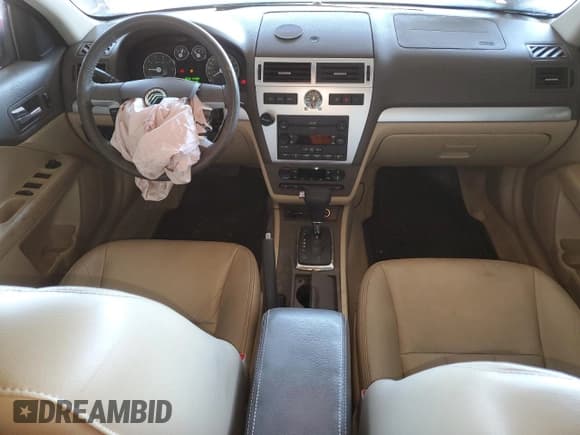 ✅ 2006 Mercury Milan Premier • VIN: 3MEHM08136R648508 • Lot: 70067994. Wystawiony na Copart z przebiegiem 112 202 mil. Bezpłatny archiwum sprzedaży aukcyjnych z USA i szczegółowy raport historii pojazdu na DreamBid. Zdjęcie 8.