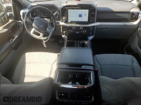 ✅ 2021 Ford F-150 XLT • VIN: 1FTEW1EP8MFB48853 • Lot: 71265855. Wystawiony na Copart z przebiegiem 89 136 mil. Bezpłatny archiwum sprzedaży aukcyjnych z USA i szczegółowy raport historii pojazdu na DreamBid. Zdjęcie 8.