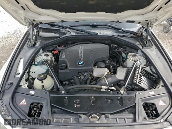 ✅ 2016 BMW 5 Series 528i • VIN: WBA5A5C57GG350439 • Lot: 93942775. Listed on Copart with 122,058 mi. Free auction sales archive from the USA and detailed vehicle history report at DreamBid. Image 11.