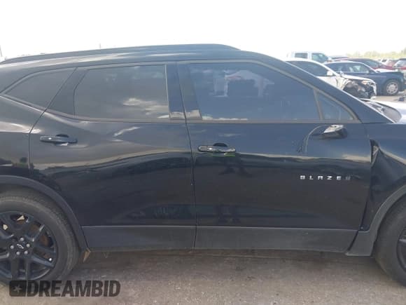 ✅ 2020 Chevrolet Blazer LT • VIN: 3GNKBCRSXLS530151 • Lot: 42537776. Listed on IAAI with 56,545 mi. Free auction sales archive from the USA and detailed vehicle history report at DreamBid. Image 13.