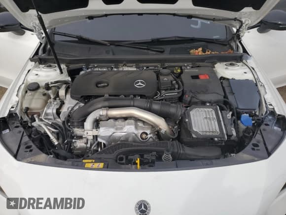 ✅ 2024 Mercedes-Benz CLA 250 • VIN: W1K5J4HB6RN453478 • Lot: 80106195. Wystawiony na Copart z przebiegiem 17 168 mil. Bezpłatny archiwum sprzedaży aukcyjnych z USA i szczegółowy raport historii pojazdu na DreamBid. Zdjęcie 11.