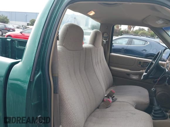 ✅ 1999 Chevrolet S-10 LS • VIN: 1GCCS1447XK143441 • Лот: 43674668. Опубликован ранее на IAAI с пробегом 176 061 миль. Бесплатный доступ к архиву аукционных продаж из США и подробный отчёт об истории автомобиля на DreamBid. Изображение 8.