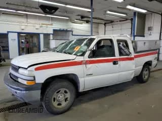 ✅ 1999 Chevrolet Silverado 1500 LS • VIN: 1GCEK19T3XZ168921 • Лот: 76471124. Опубликован ранее на Copart с пробегом 247 879 миль. Бесплатный доступ к архиву аукционных продаж из США и подробный отчёт об истории автомобиля на DreamBid. Изображение 1.