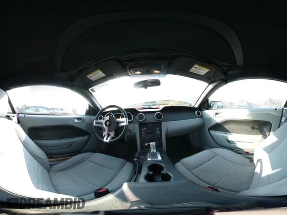 ✅ 2009 Ford Mustang • VIN: 1ZVHT84N095114611 • Lot: 43427616. Listed on IAAI with 81,282 mi. Free auction sales archive from the USA and detailed vehicle history report at DreamBid. Image 18.