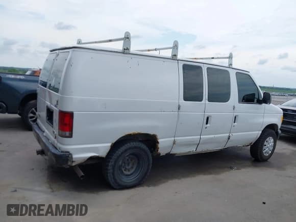 ✅ 1999 Ford E-Series Commercial • VIN: 1FTPE2423XHB52292 • Лот: 42779740. Опубликован ранее на IAAI с пробегом 234 239 миль. Бесплатный доступ к архиву аукционных продаж из США и подробный отчёт об истории автомобиля на DreamBid. Изображение 13.