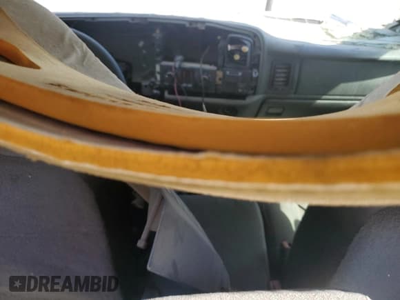 ✅ 2005 Chevrolet Silverado 2500HD Work Truck • VIN: 1GBHC24U15E119435 • Lot: 69654775. Wystawiony na Copart z przebiegiem Nie podano. Bezpłatny archiwum sprzedaży aukcyjnych z USA i szczegółowy raport historii pojazdu na DreamBid. Zdjęcie 8.